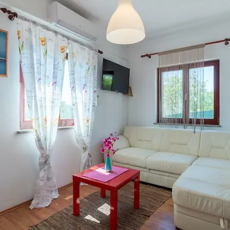 1 Apartment Pula