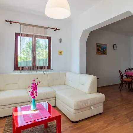 1 Apartment Pula