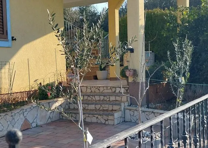 1 Διαμέρισμα *